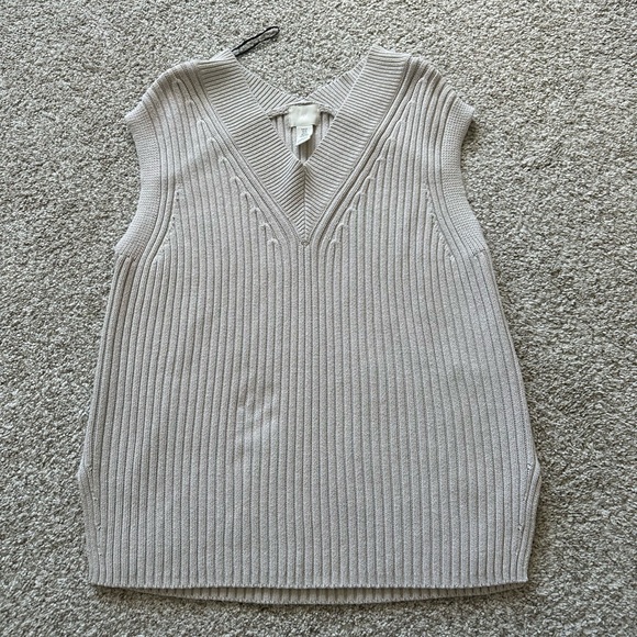 H&M Chunky Sleeveless Sweater Top - Picture 1 of 3
